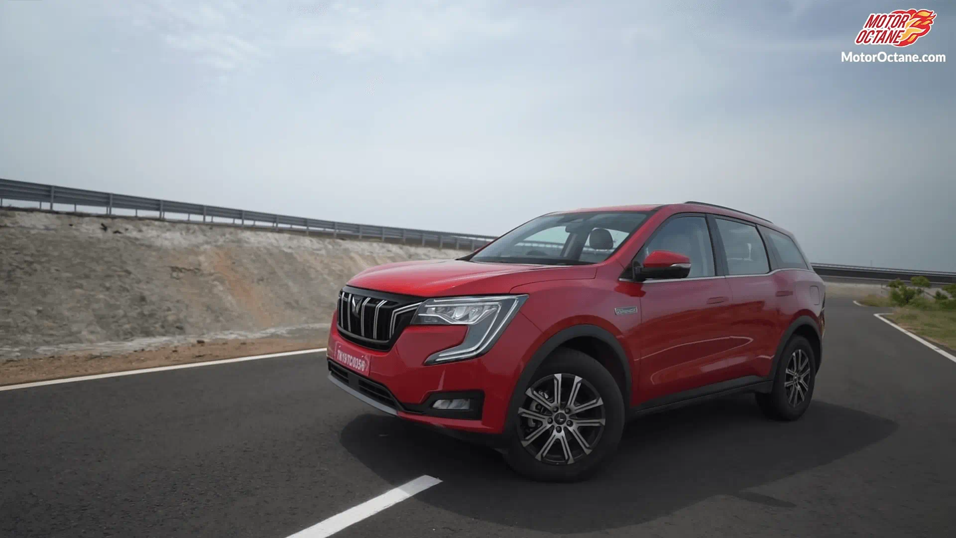 XUV700 MotorOctane Expert Review  